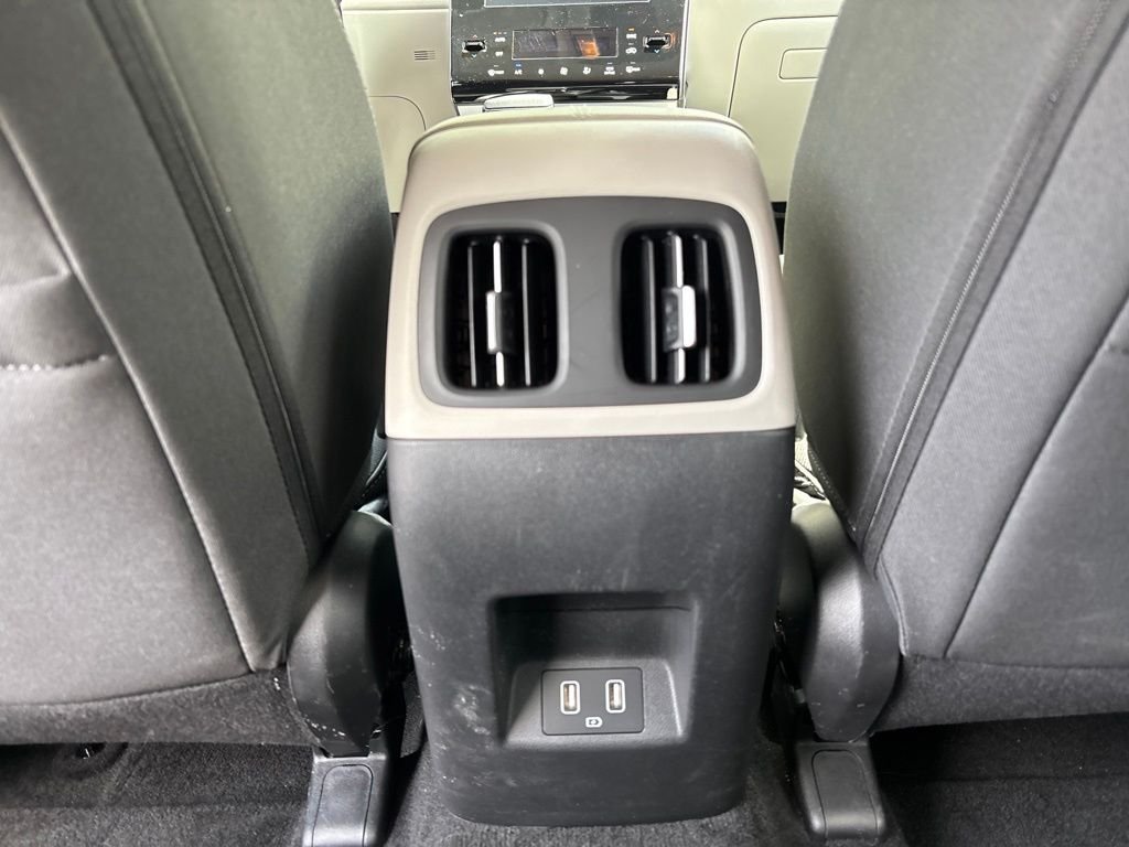 Used 2024 Gray Hyundai SEL image 32