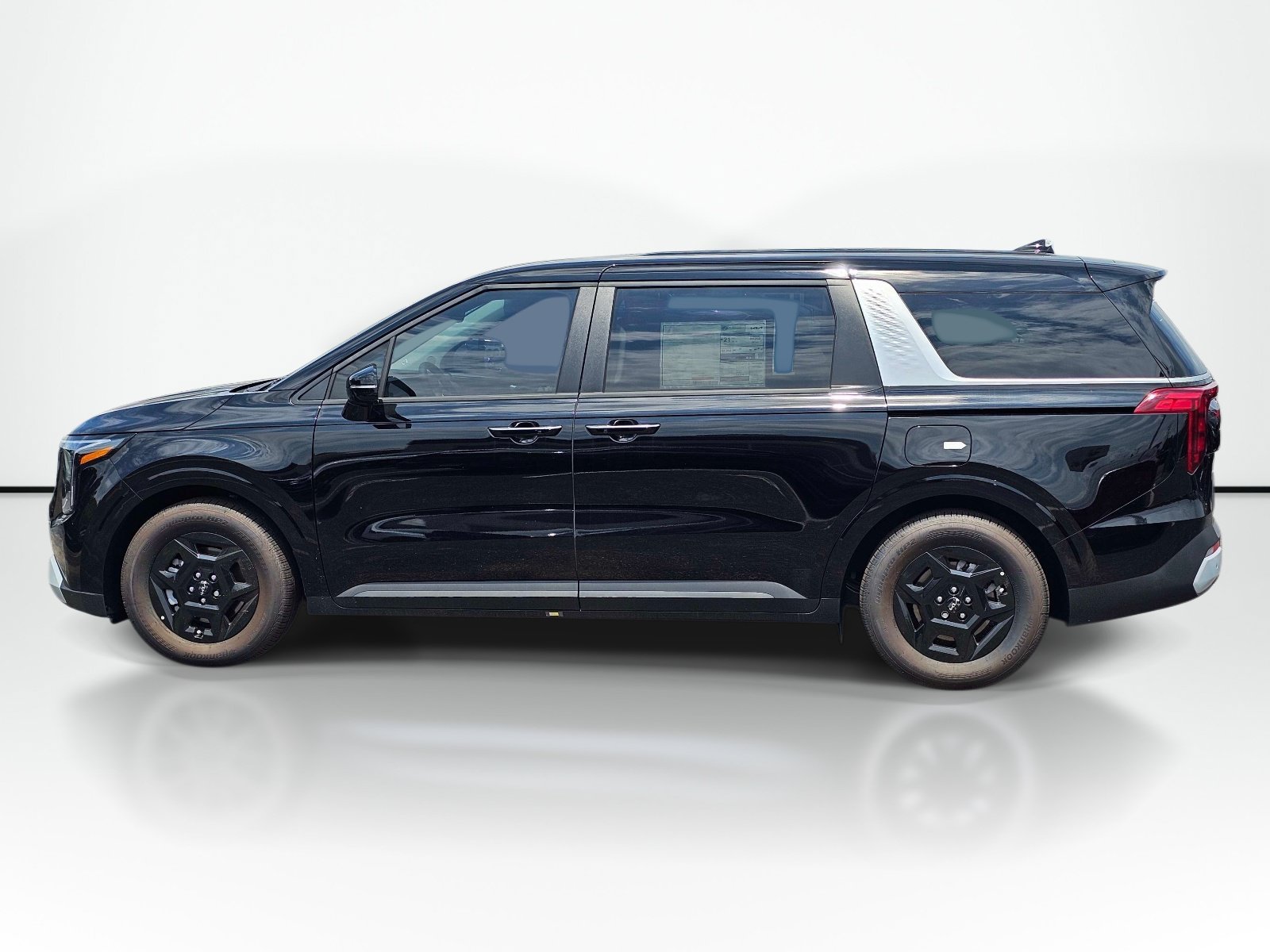 New 2026 Aurora Black Pearl Kia LXS image 14