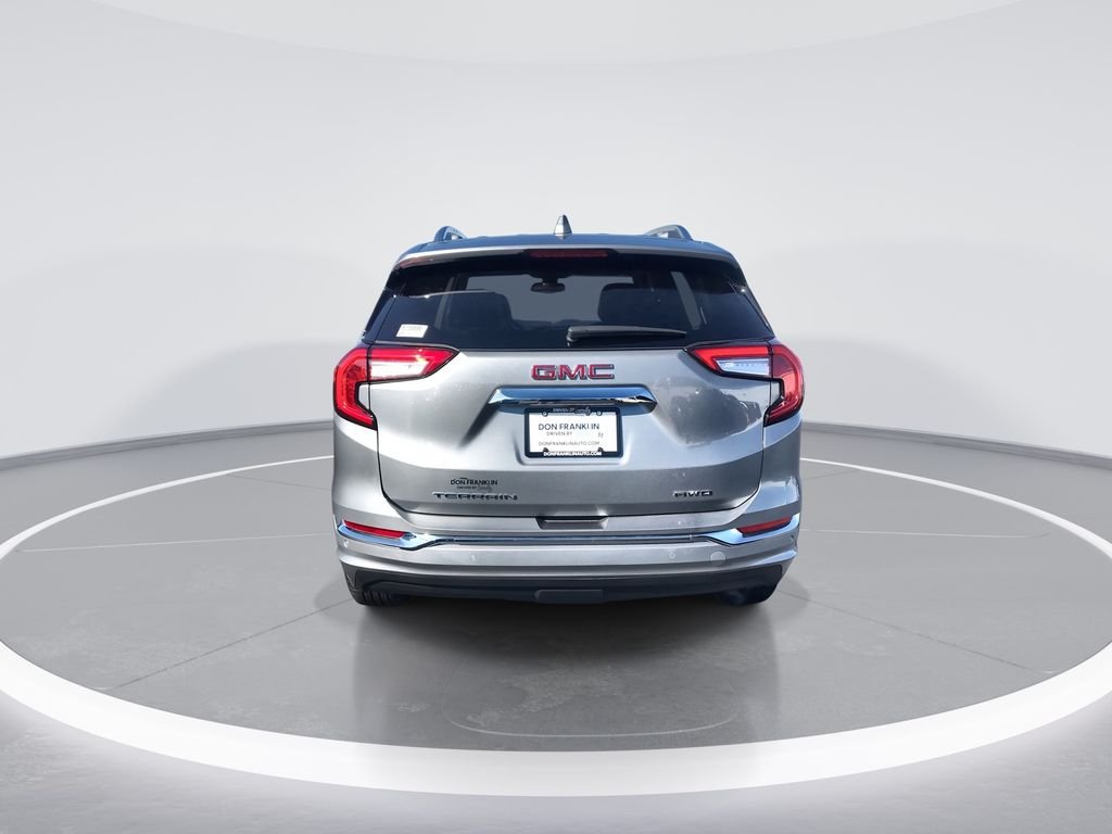 Used 2023 Silver GMC Denali image 7