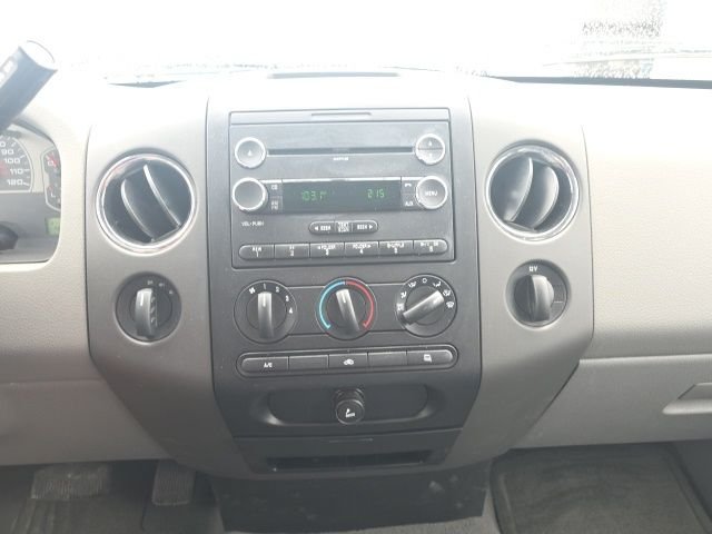 Used 2008 White Ford  image 15