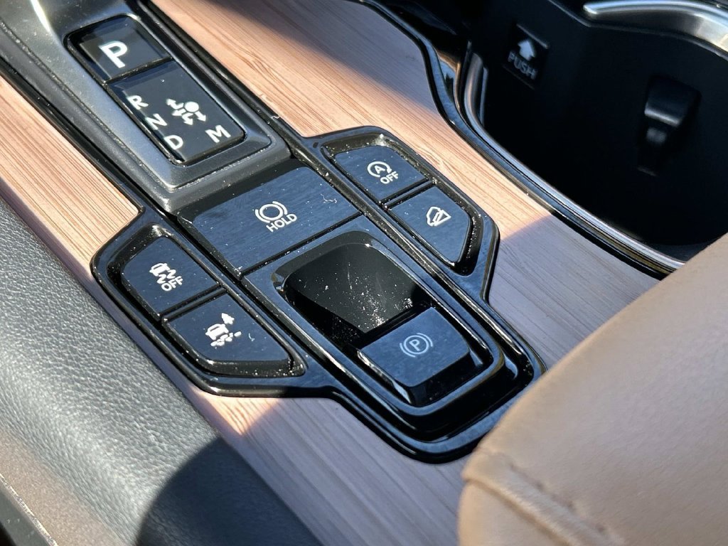 Used 2023 Black Lexus 350 Premium image 27