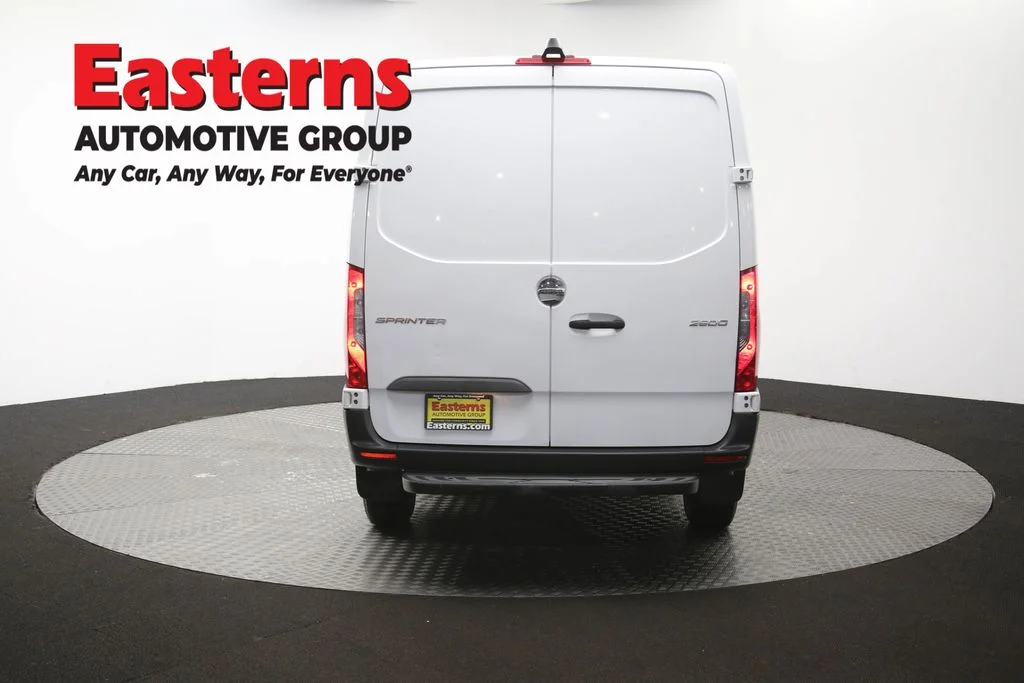 Used 2019 White Freightliner Base image 32