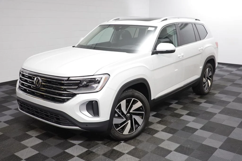 New 2026 Opal White Volkswagen 2.0T SEL image 2
