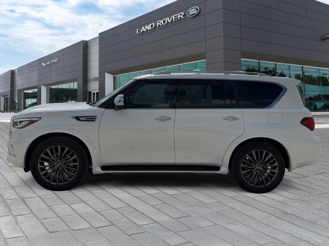 Used 2022 White INFINITI Sensory image 2