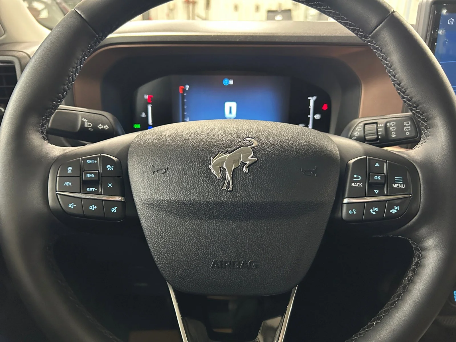 New 2026 Velocity Blue Metallic Ford Outer Banks image 21