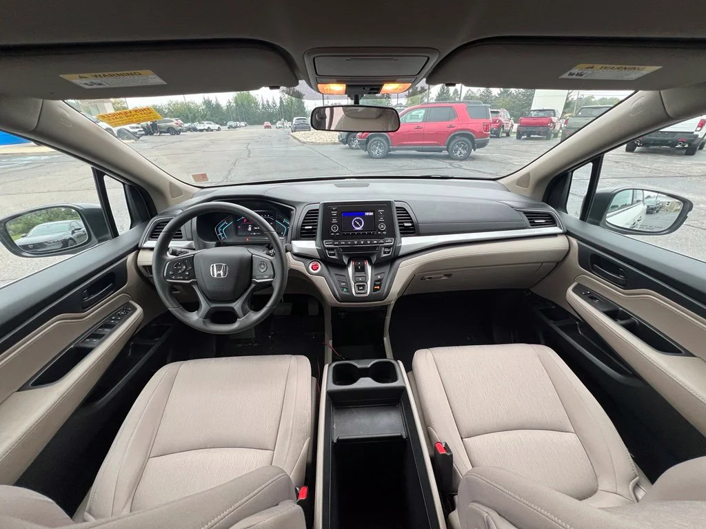 Used 2019  Honda LX image 10