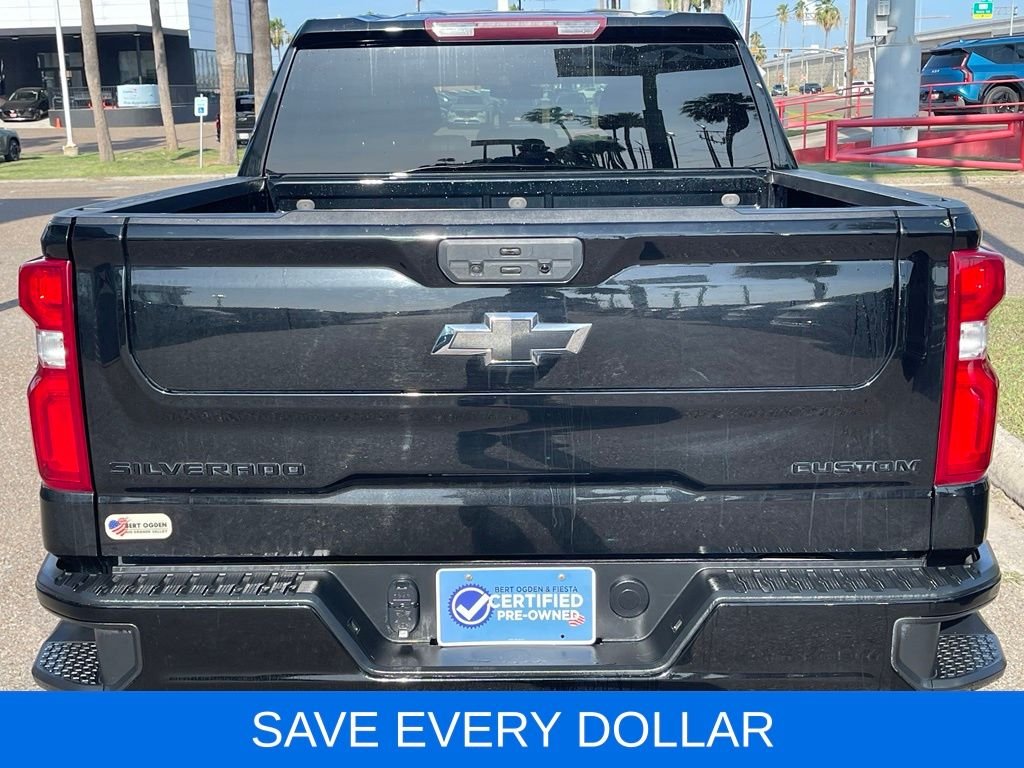 Used 2022 Black Chevrolet Custom image 5