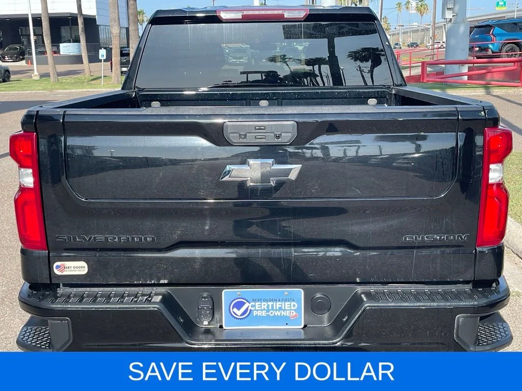 Used 2022 Black Chevrolet Custom image 5