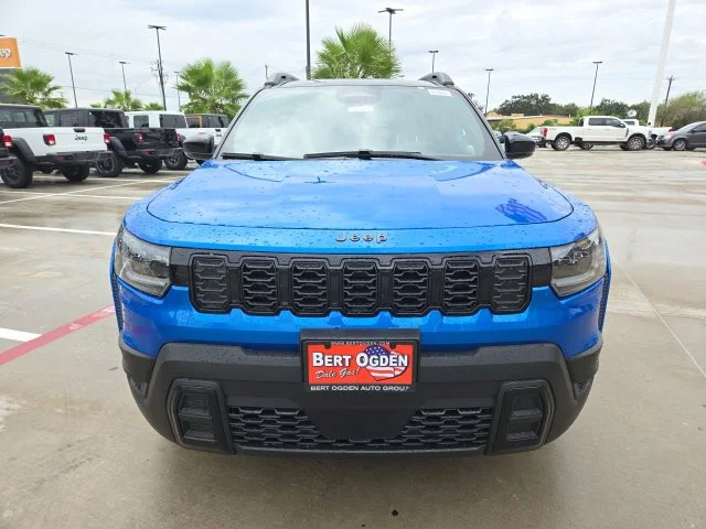 New 2026 Hydro Blue Pearl-Coat Exterior Paint Jeep Limited image 2