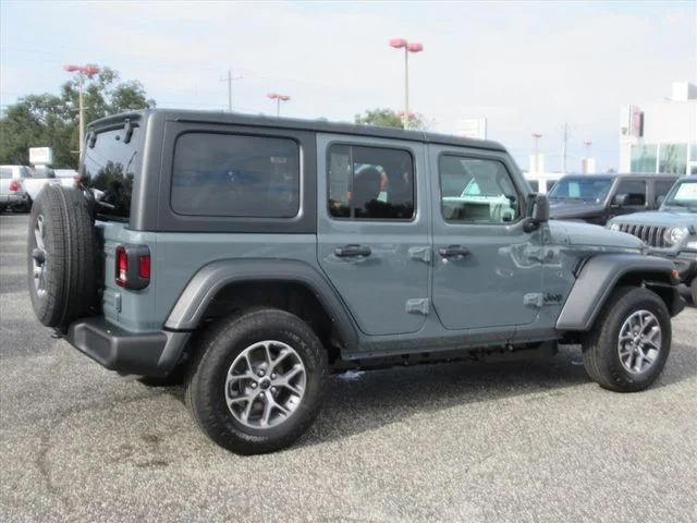 New 2026 Anvil Clear-Coat Exterior Paint Jeep Sport S image 6