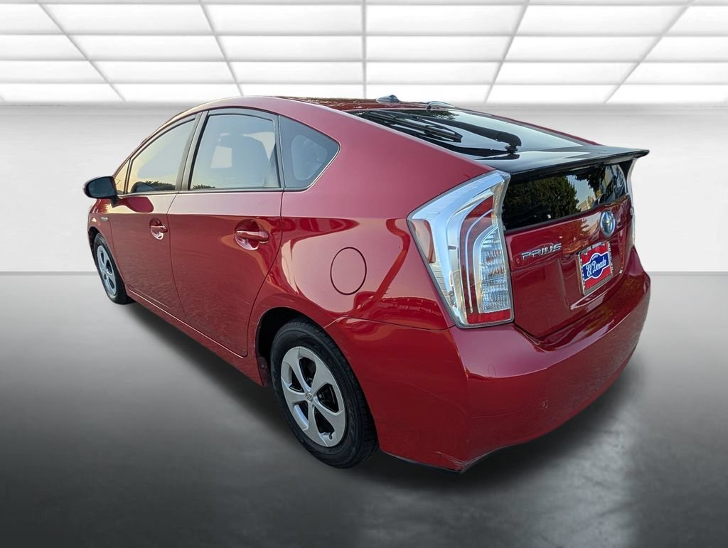 Used 2015  Toyota Four image 2