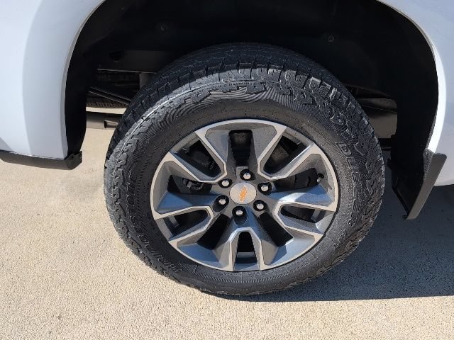 2026 Chevrolet Silverado 1500 LT - Photo 3