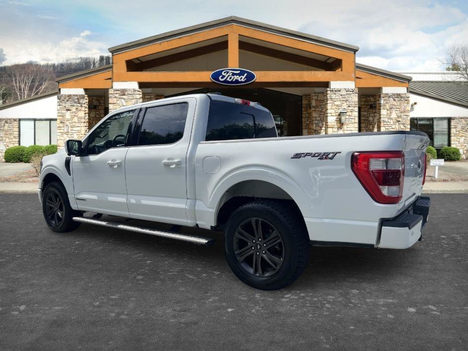 Used 2022 Star White Metallic Tri-Coat Ford LARIAT image 6