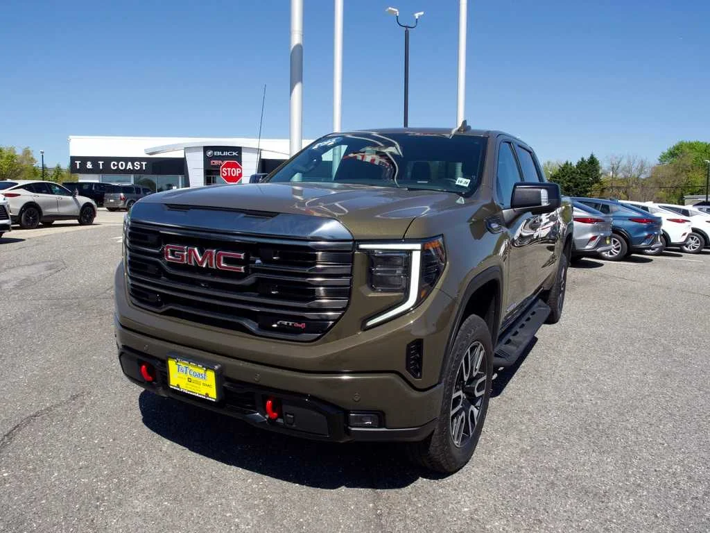 2023 GMC Sierra 1500 AT4