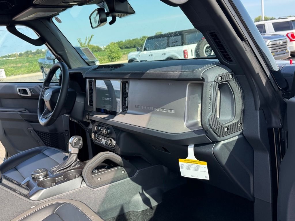 New 2026 Shadow Black Ford Outer Banks® image 17