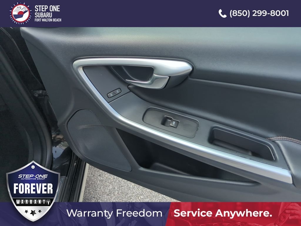 Used 2018 Black Volvo T5 image 35