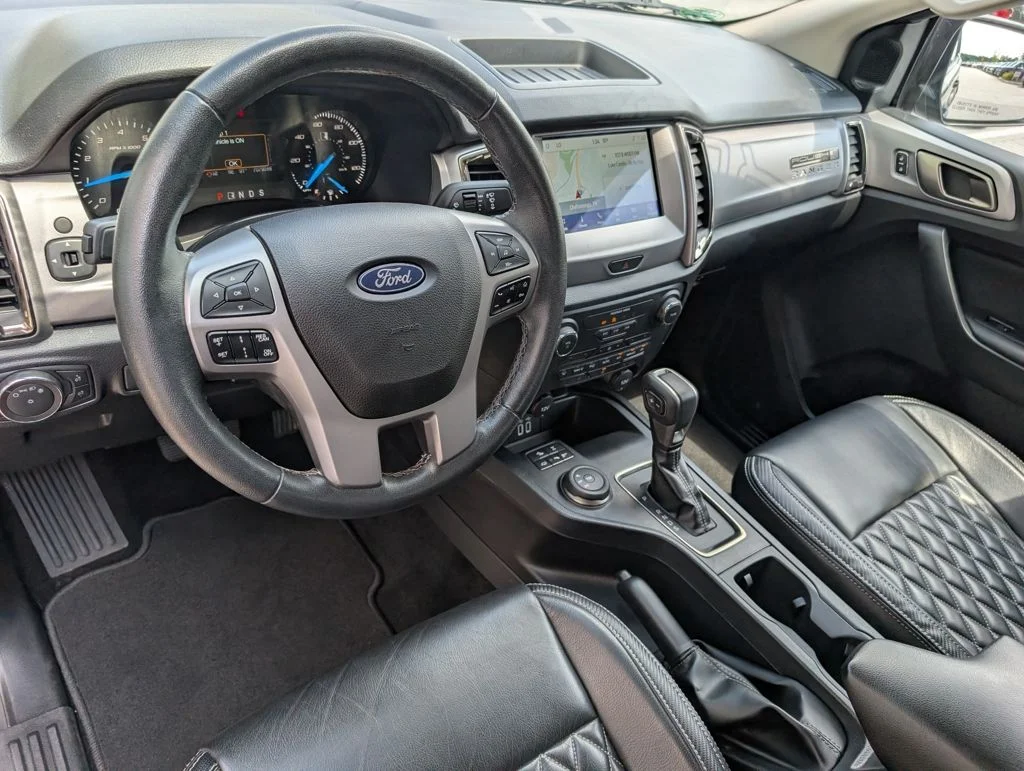Used 2022 Black Ford XLT image 4