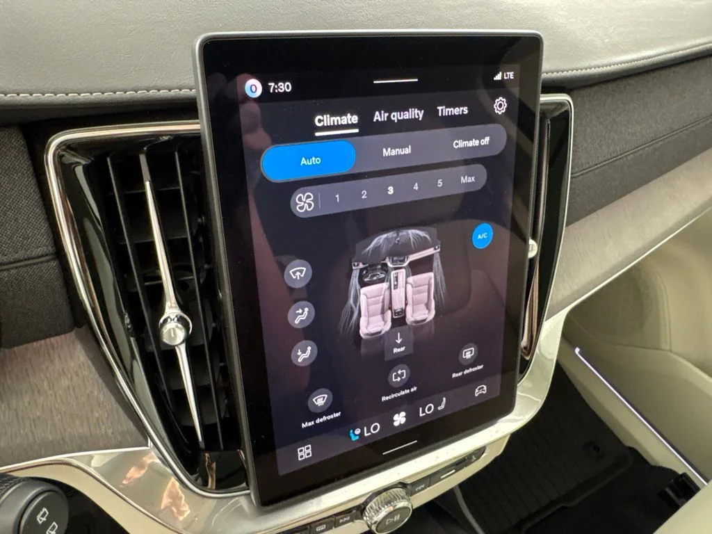 New 2026 Crystal White Volvo Ultra image 39
