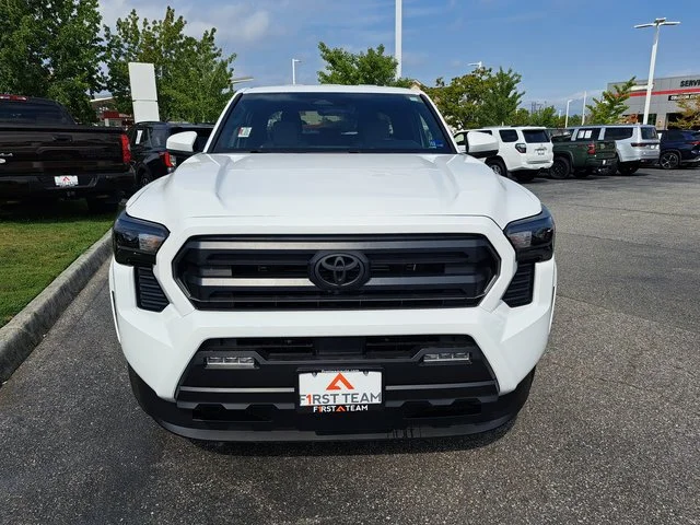New 2026 Ice Cap Toyota  SR5 image 3
