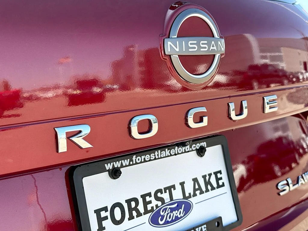 Used 2023 Scarlet Ember Nissan SL image 20