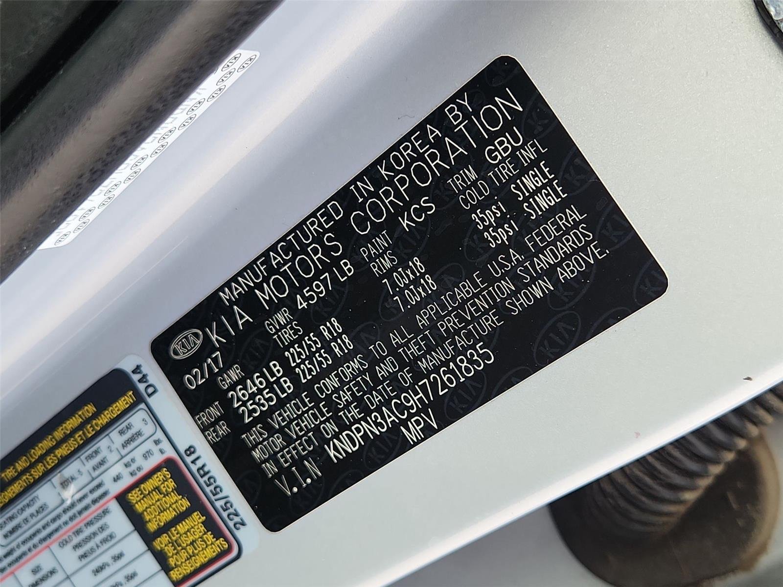 Used 2017 Silver Kia EX image 32