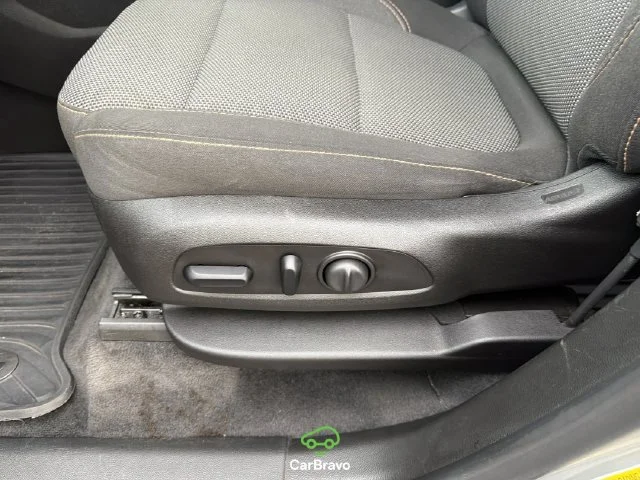 Used 2019 PEPPERDUST METALLIC Chevrolet LT Cloth image 22