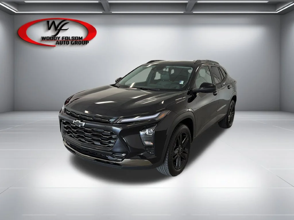 New 2026 Mosaic Black Metallic Chevrolet ACTIV image 3
