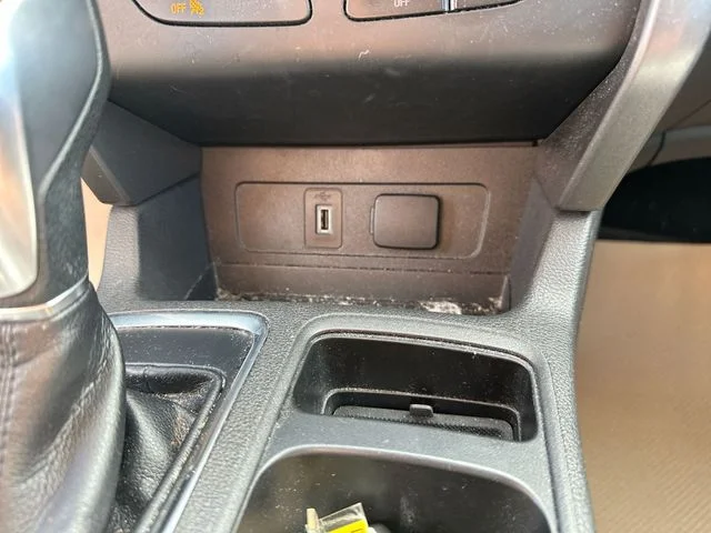 Used 2019 Black Ford SE image 40