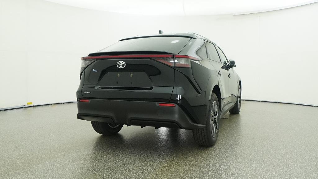 New 2026 Midnight Black Metallic Toyota XLE image 21