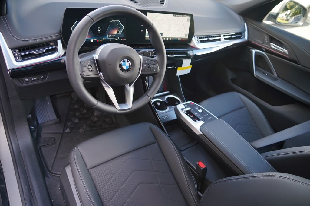 New 2026 Space Silver Metallic BMW xDrive28i image 12