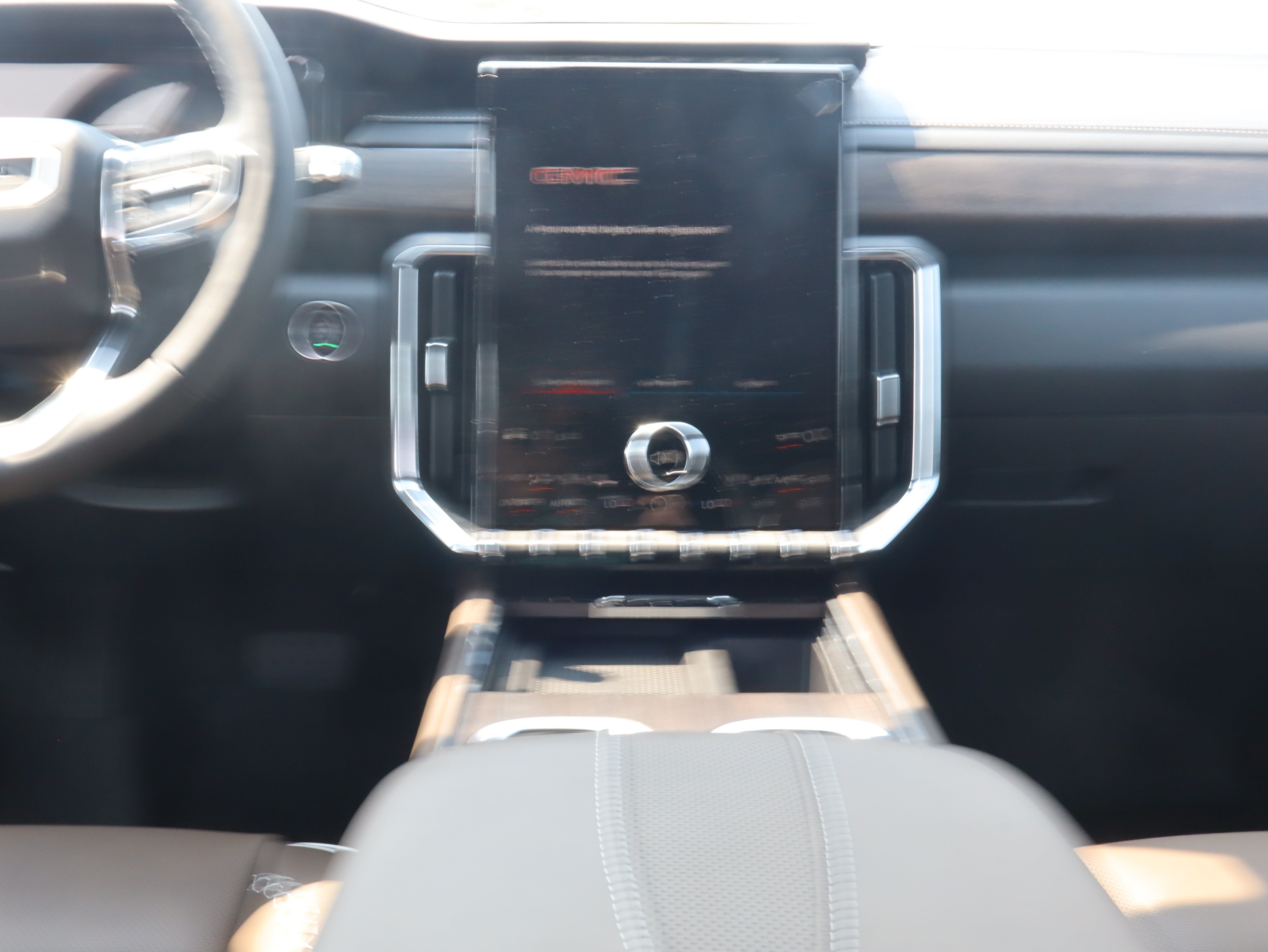 2026 GMC Acadia Denali Ultimate - Photo 12