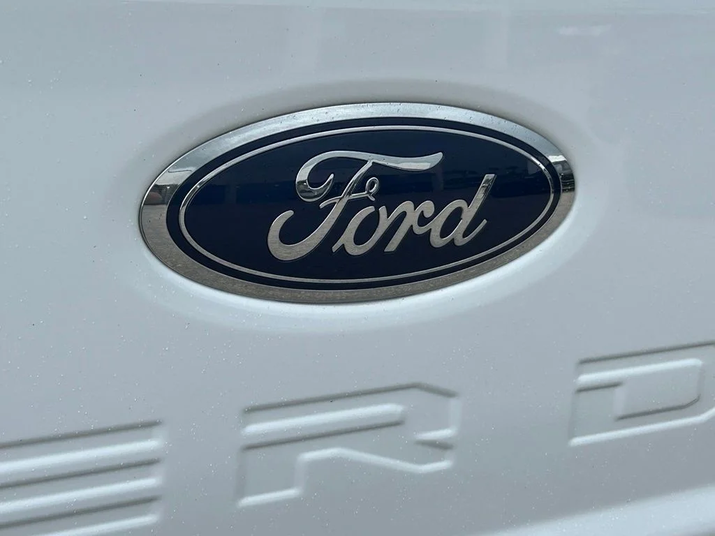 Used 2025 Oxford White Ford XL image 24
