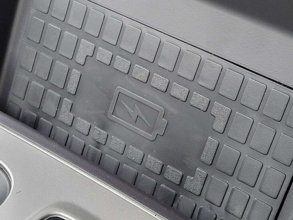 Used 2023 Black Metallic Ford XLT image 10