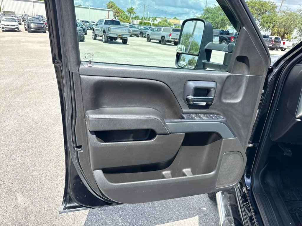 Used 2015 Black Chevrolet LT image 12