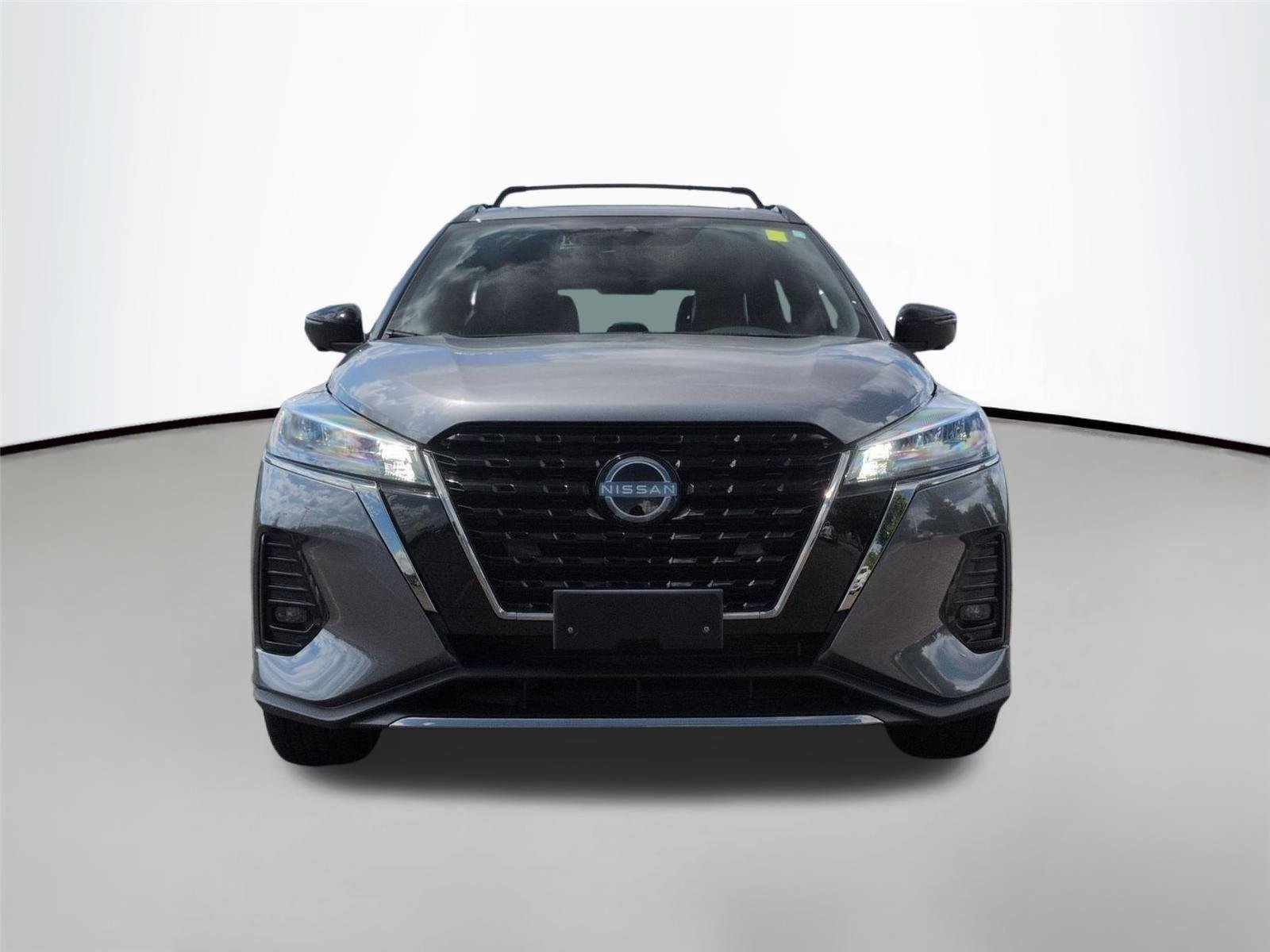 Used 2024 Gun Metallic Nissan SR image 8