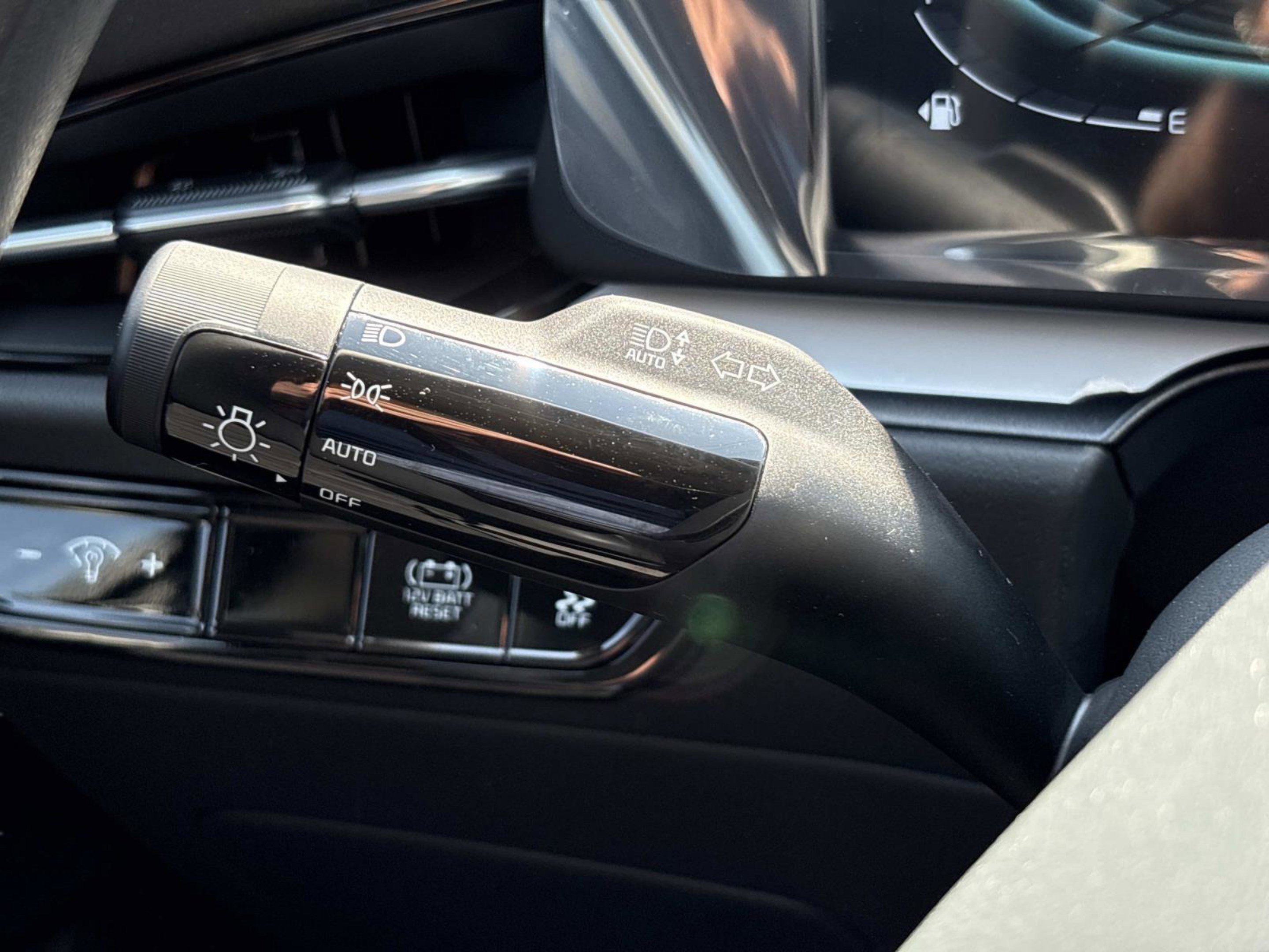 New 2026 Aurora Black Pearl Kia LX image 22