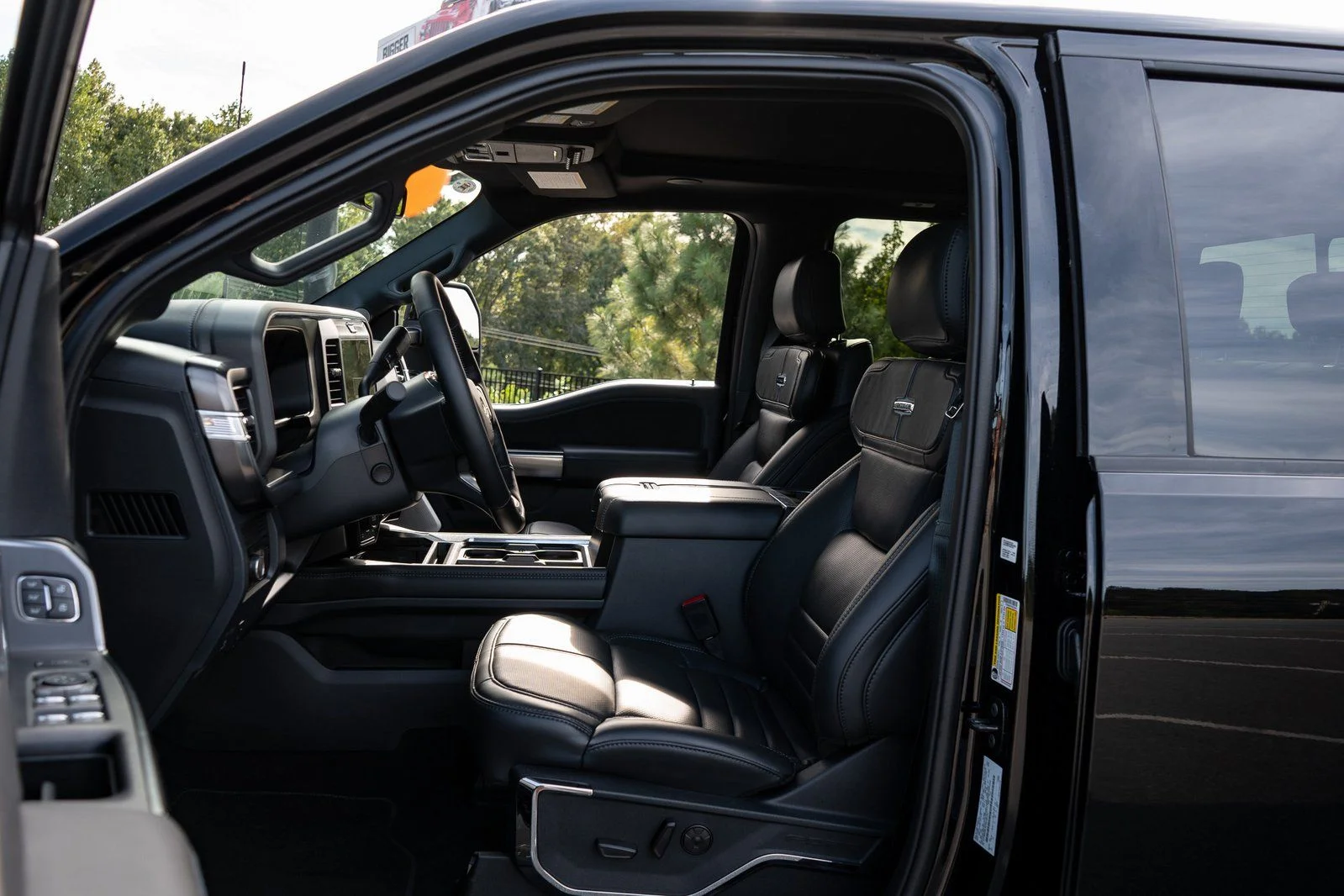 2026 Ford F-250 Super Duty Platinum - Photo 23