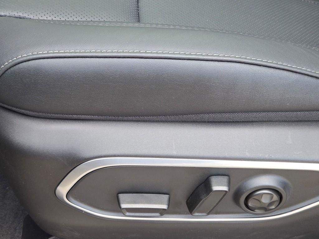New 2026 High Gloss Black Exterior Paint Jeep Limited Reserve image 28