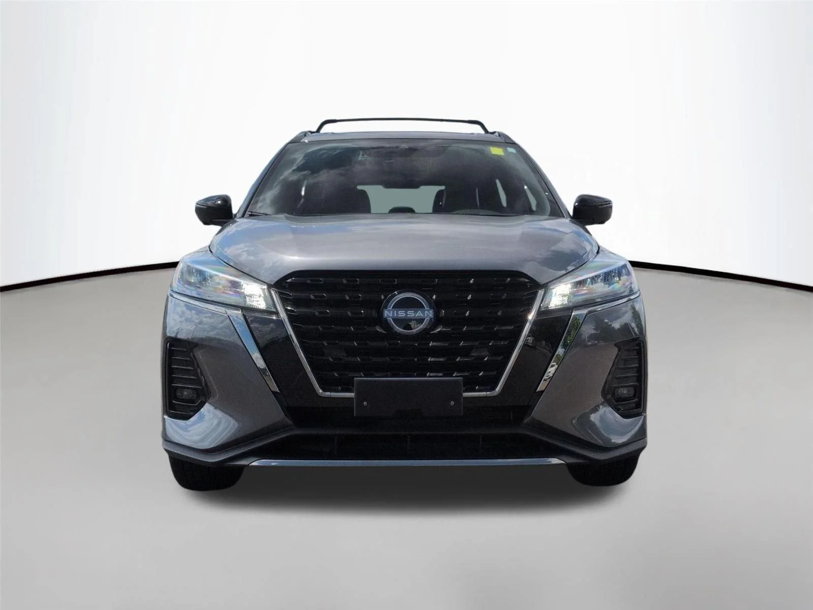 Used 2024 Gun Metallic Nissan SR image 8