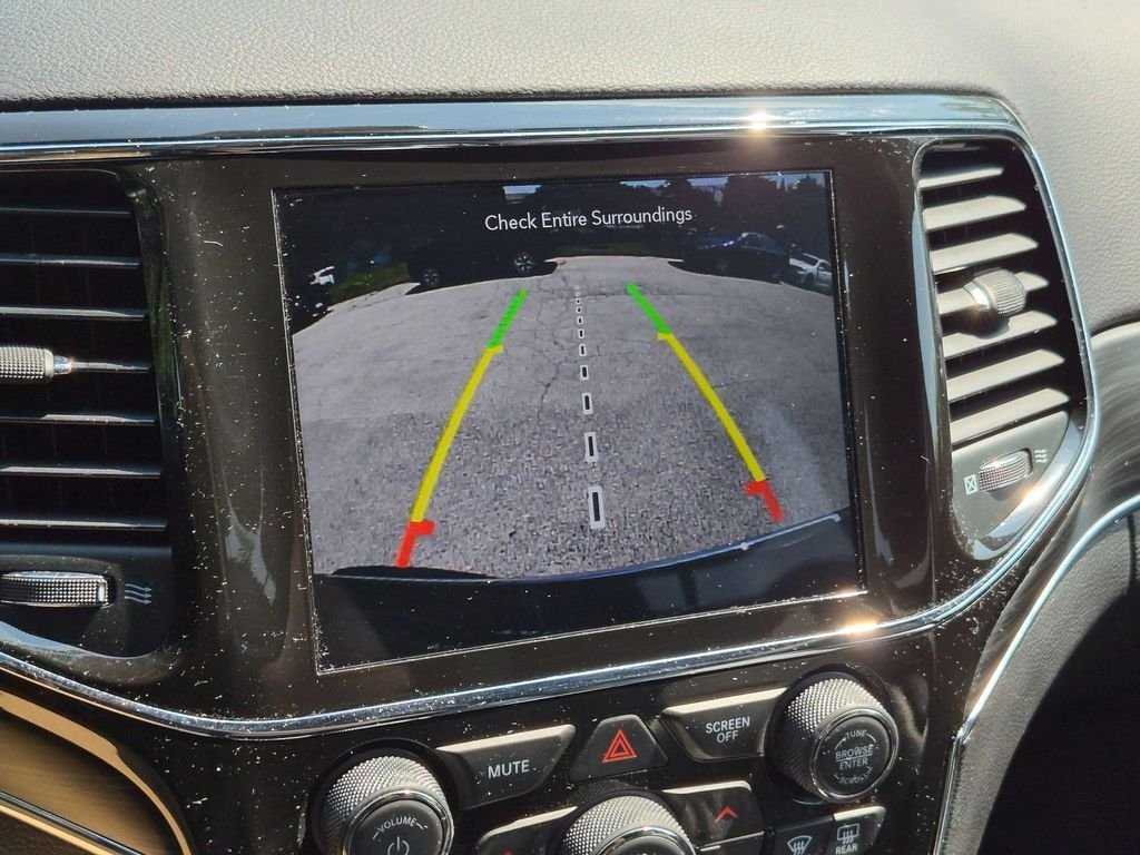 Used 2021 Gray Jeep Limited image 21