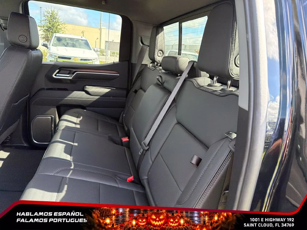 Used 2025 Onyx Black GMC Denali image 26