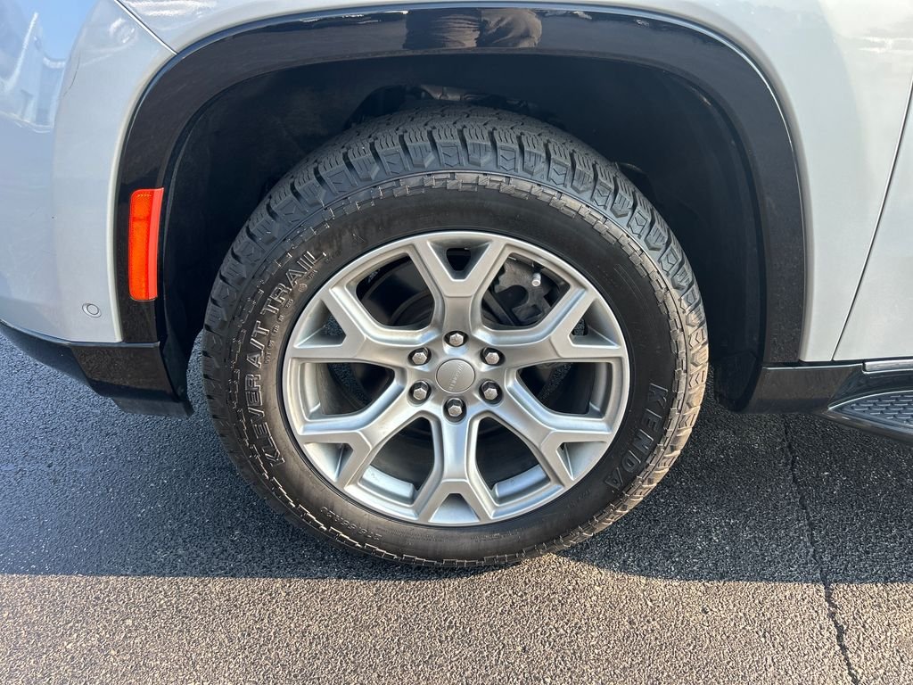 Used 2022 Silver Jeep Series II image 10