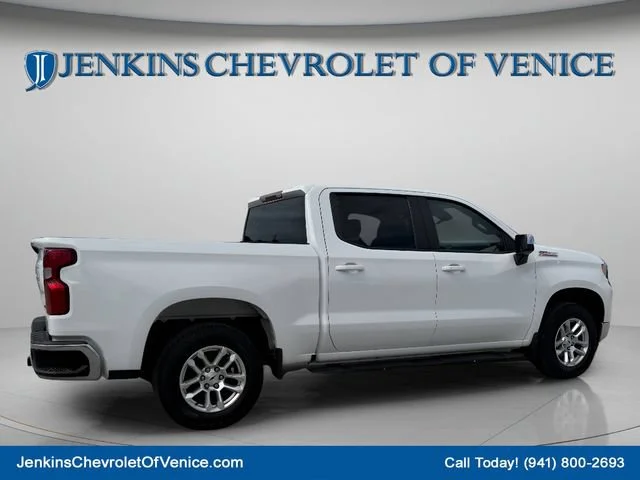 Used 2022 SUMMIT WHITE Chevrolet LT image 5
