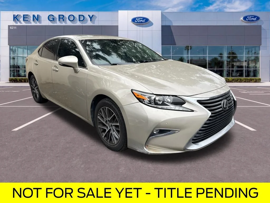 Used 2017 Beige Lexus 350 image 1