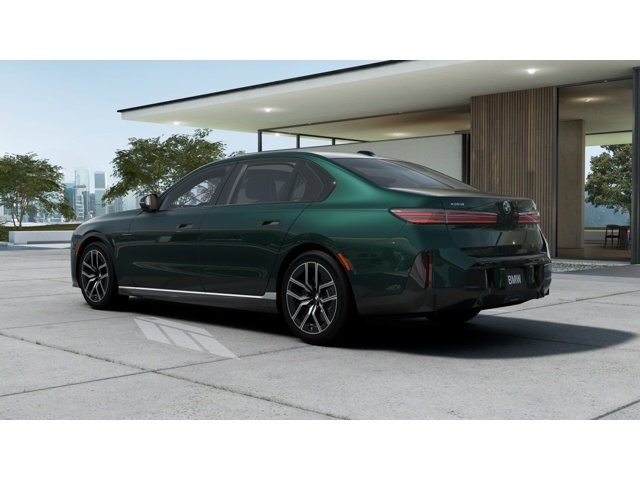 New 2027 Vancouver Green Metallic BMW 740 image 2
