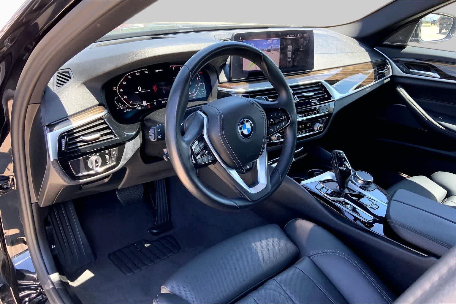 Used 2023 Black Sapphire Metallic BMW 530e xDrive image 18