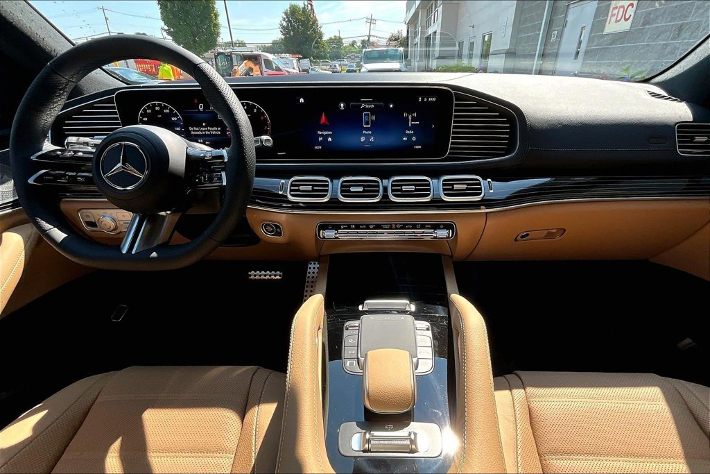 New 2026 Obsidian Black Metallic Mercedes-Benz GLS 450 image 5