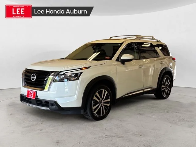 Used 2024 White Nissan Platinum image 1