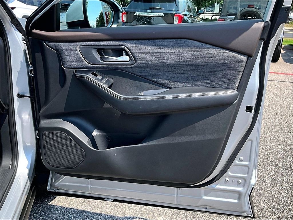 Certified Used 2023 Silver Nissan SV image 12