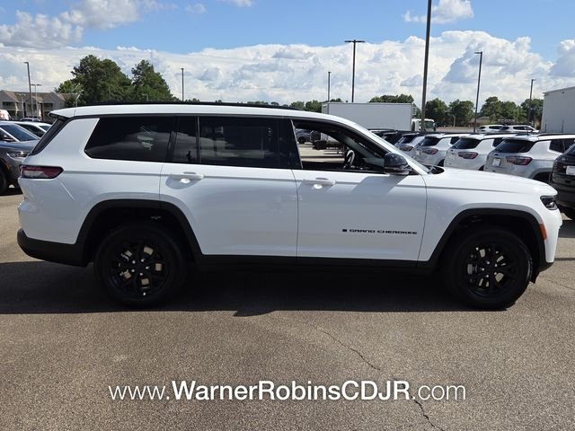 New 2026 Bright White Clearcoat Jeep Altitude image 15